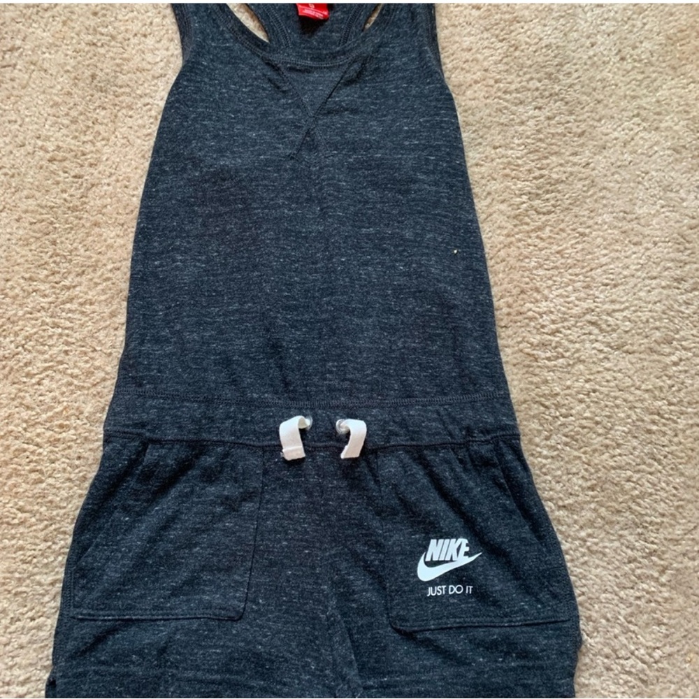 🩶NIKE VINTAGE RACERBACK GYM ROMPER - Picture 3 of 13